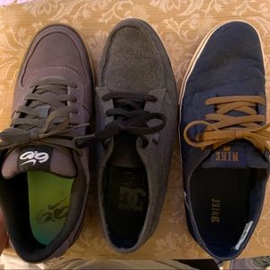 3 pairs of men’s shoes.